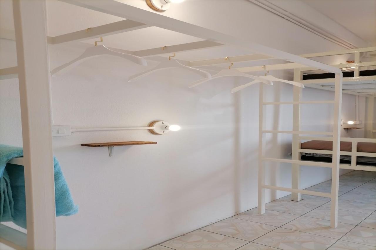 8 Sleeper Street Guesthouse Krabi Bagian luar foto