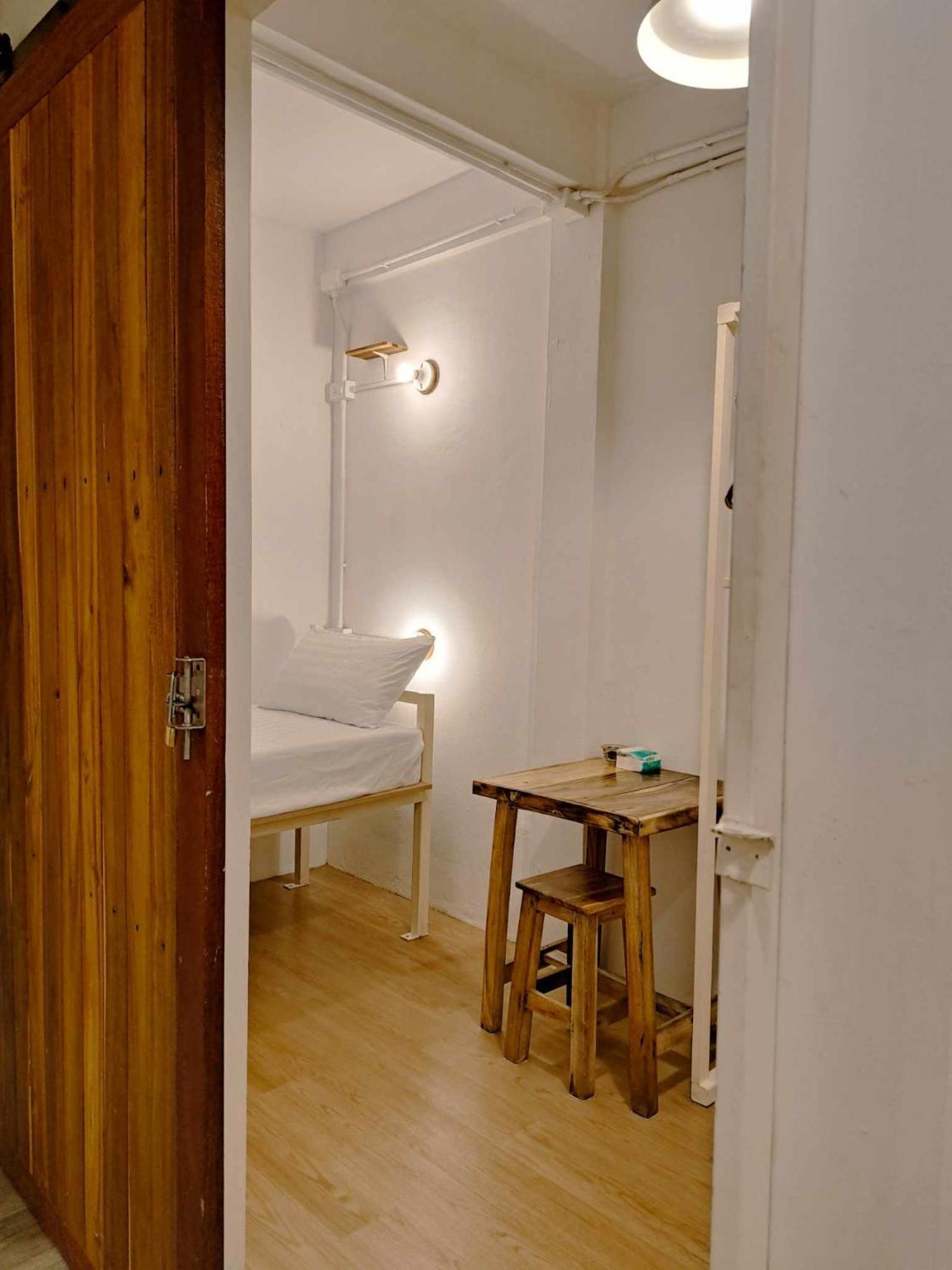 8 Sleeper Street Guesthouse Krabi Bagian luar foto