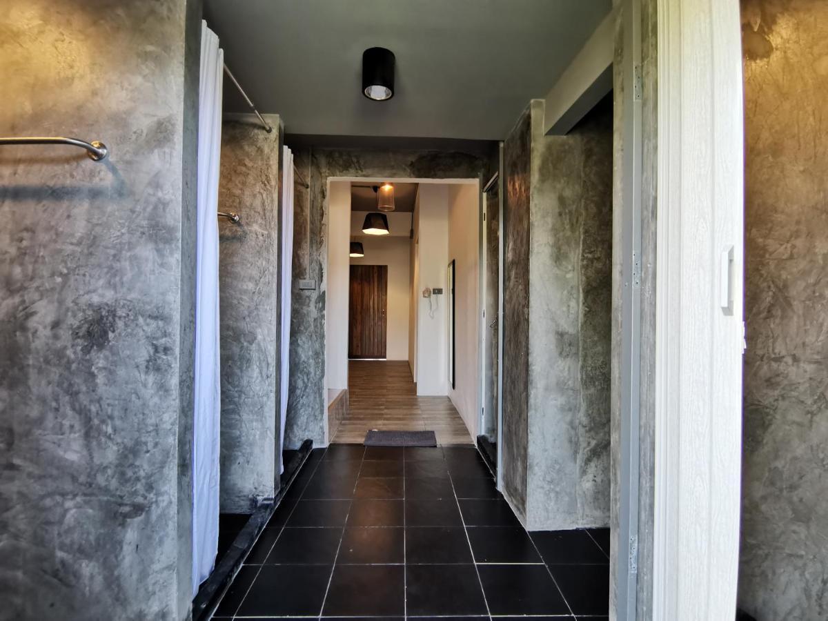 8 Sleeper Street Guesthouse Krabi Bagian luar foto